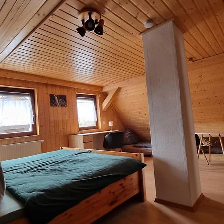 Haus Tannenzaepfle Apartman Waldachtal Kültér fotó