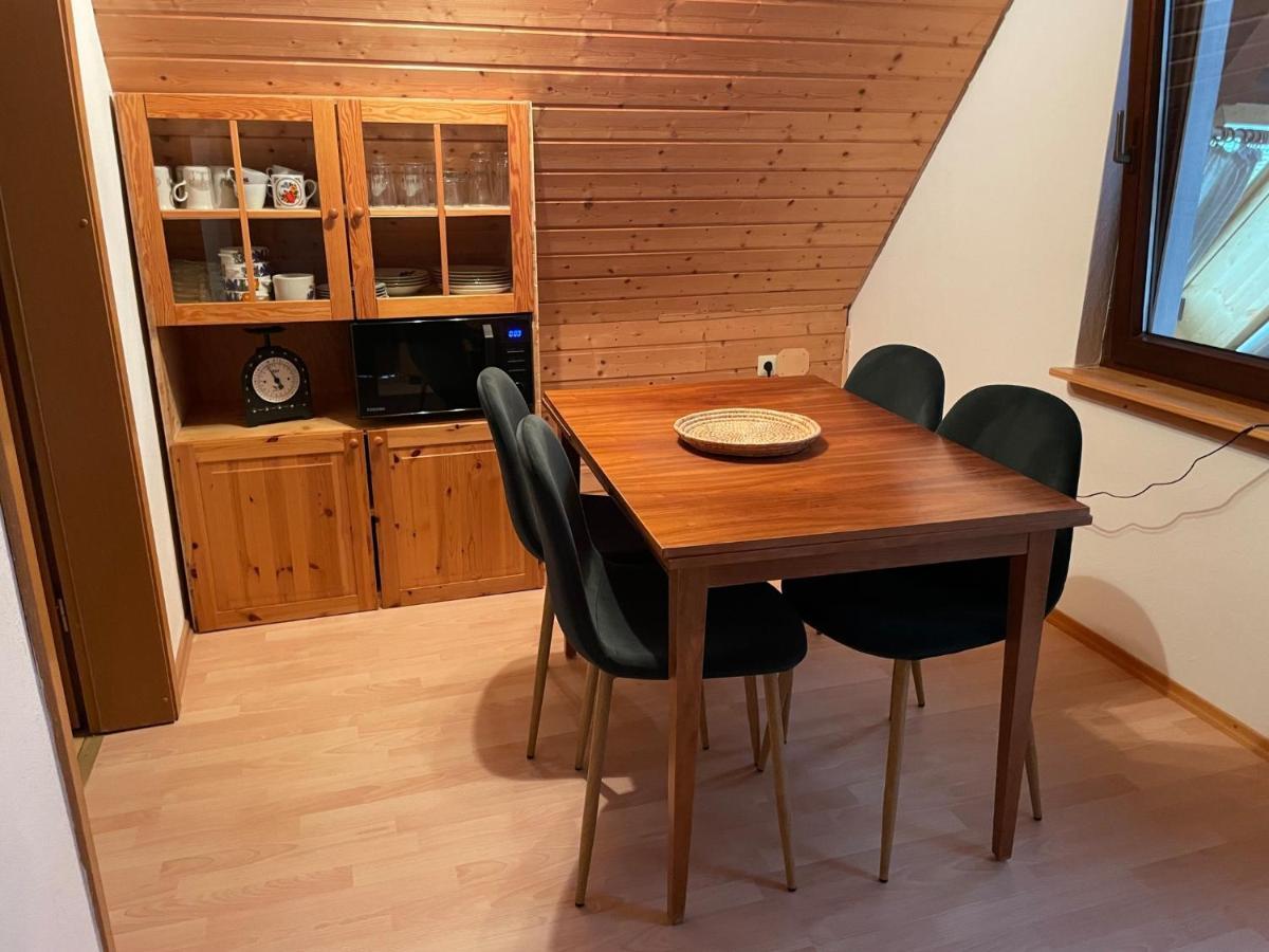 Haus Tannenzaepfle Apartman Waldachtal Kültér fotó